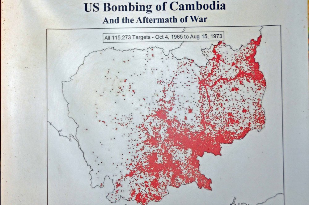 US-Bombardierungen (Bild aus den Minenmuseum, Siam Reap)